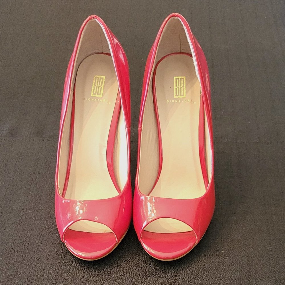 Red Signature Peep Toe Pumps Size 7.5